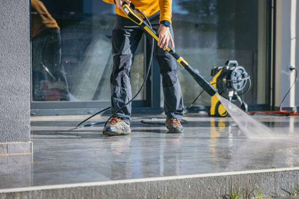 Best Pool Deck Cleaning  in Pinole, CA